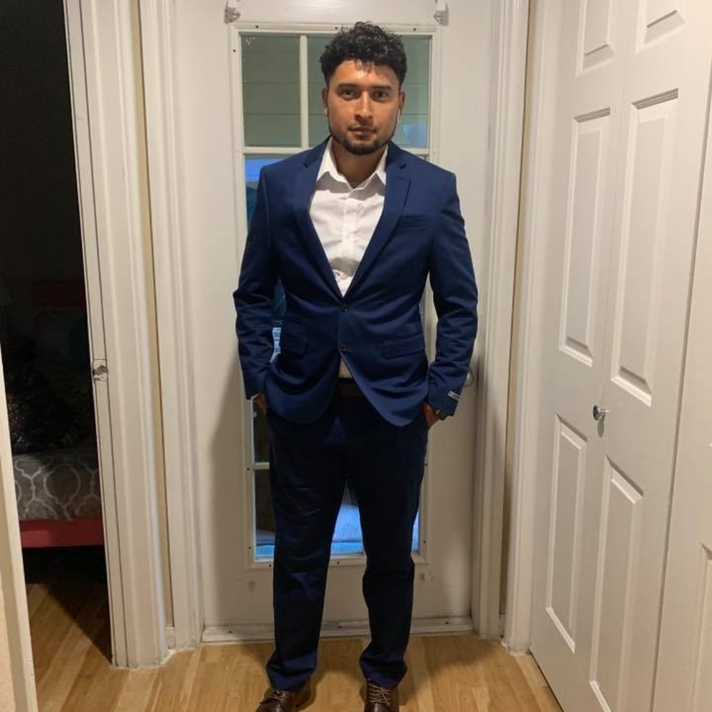 Meet your Posher, Moises